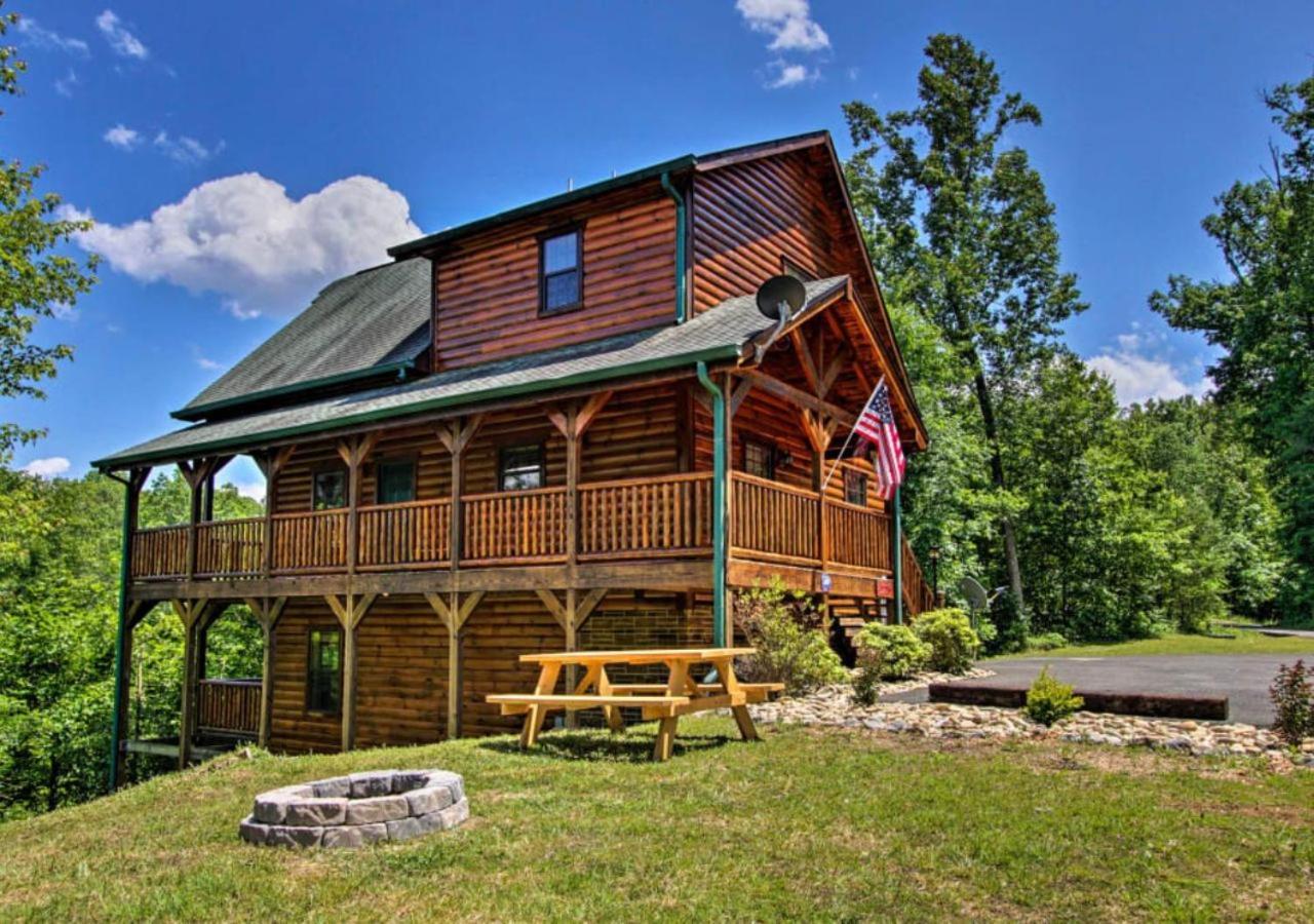 Fabulous Pet-Friendly, Family Cabin With Outdoor Kitchen, Hot Tub, Sauna, Fireplace, Theater Room, Arcade, Pool Table, And Fire Pit Within Minuties Of Dollywood セバービル エクステリア 写真