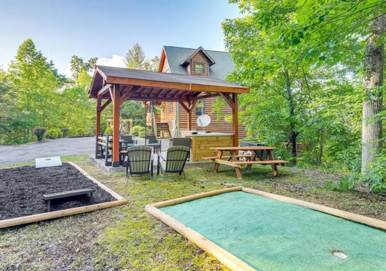 Fabulous Pet-Friendly, Family Cabin With Outdoor Kitchen, Hot Tub, Sauna, Fireplace, Theater Room, Arcade, Pool Table, And Fire Pit Within Minuties Of Dollywood セバービル エクステリア 写真