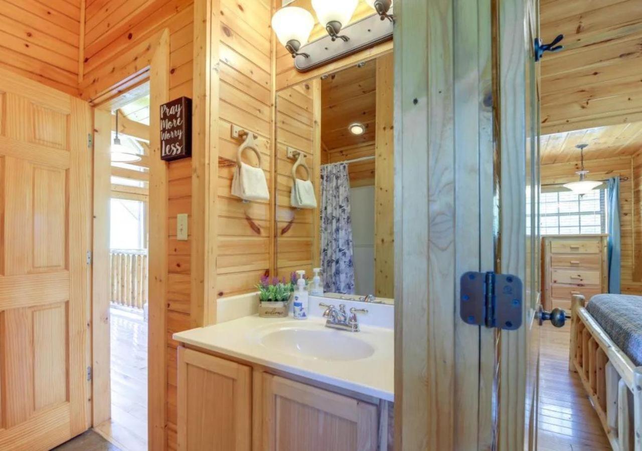 Fabulous Pet-Friendly, Family Cabin With Outdoor Kitchen, Hot Tub, Sauna, Fireplace, Theater Room, Arcade, Pool Table, And Fire Pit Within Minuties Of Dollywood セバービル エクステリア 写真