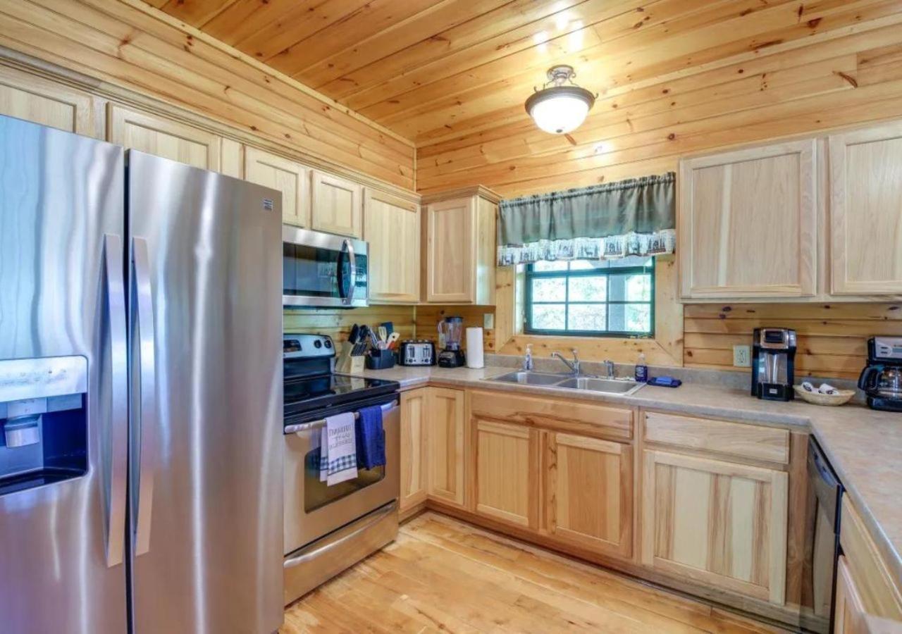 Fabulous Pet-Friendly, Family Cabin With Outdoor Kitchen, Hot Tub, Sauna, Fireplace, Theater Room, Arcade, Pool Table, And Fire Pit Within Minuties Of Dollywood セバービル エクステリア 写真
